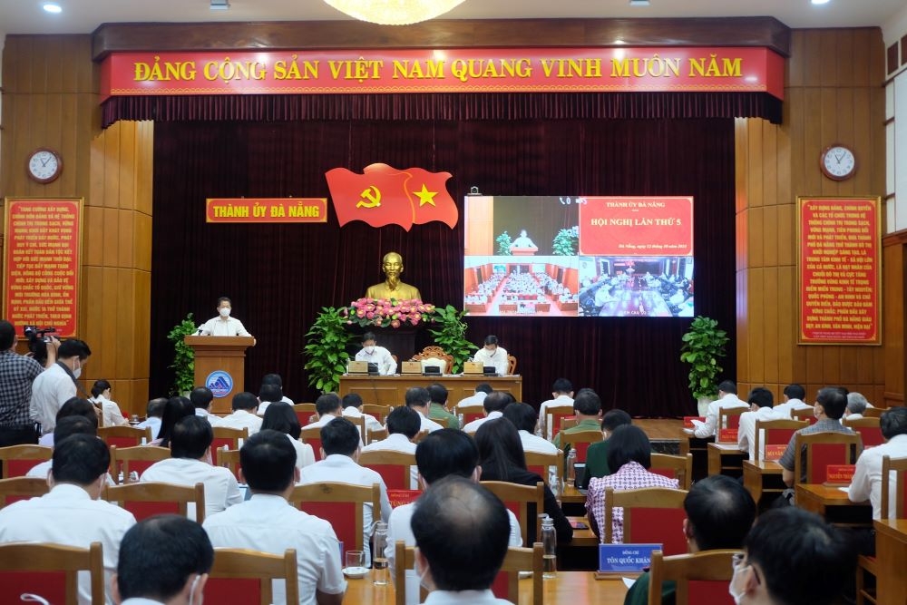 da nang tung buoc chuyen doi trang thai kiem soat dich benh de khoi phuc lai cac hoat dong san xuat kinh doanh