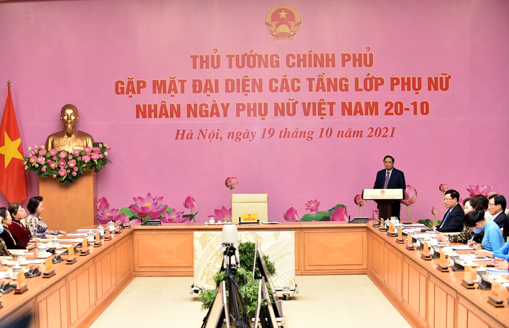 thu tuong gap mat dai dien cac tang lop phu nu nhan ngay phu nu viet nam