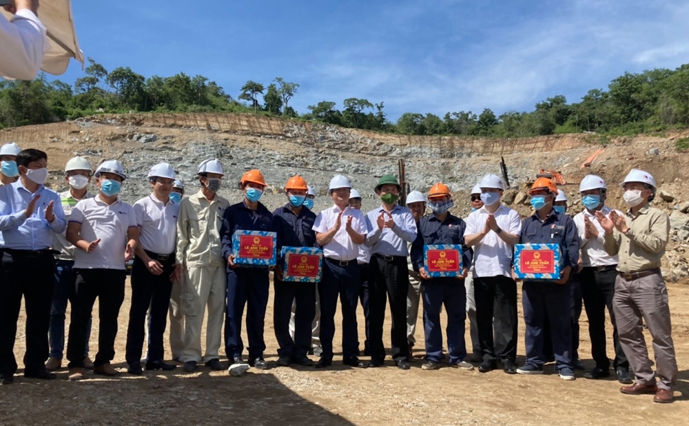 Thứ trưởng Bộ Giao thông vận tải Lê Anh Tuấn thăm Dự án cao tốc Cam Lâm - Vĩnh Hảo