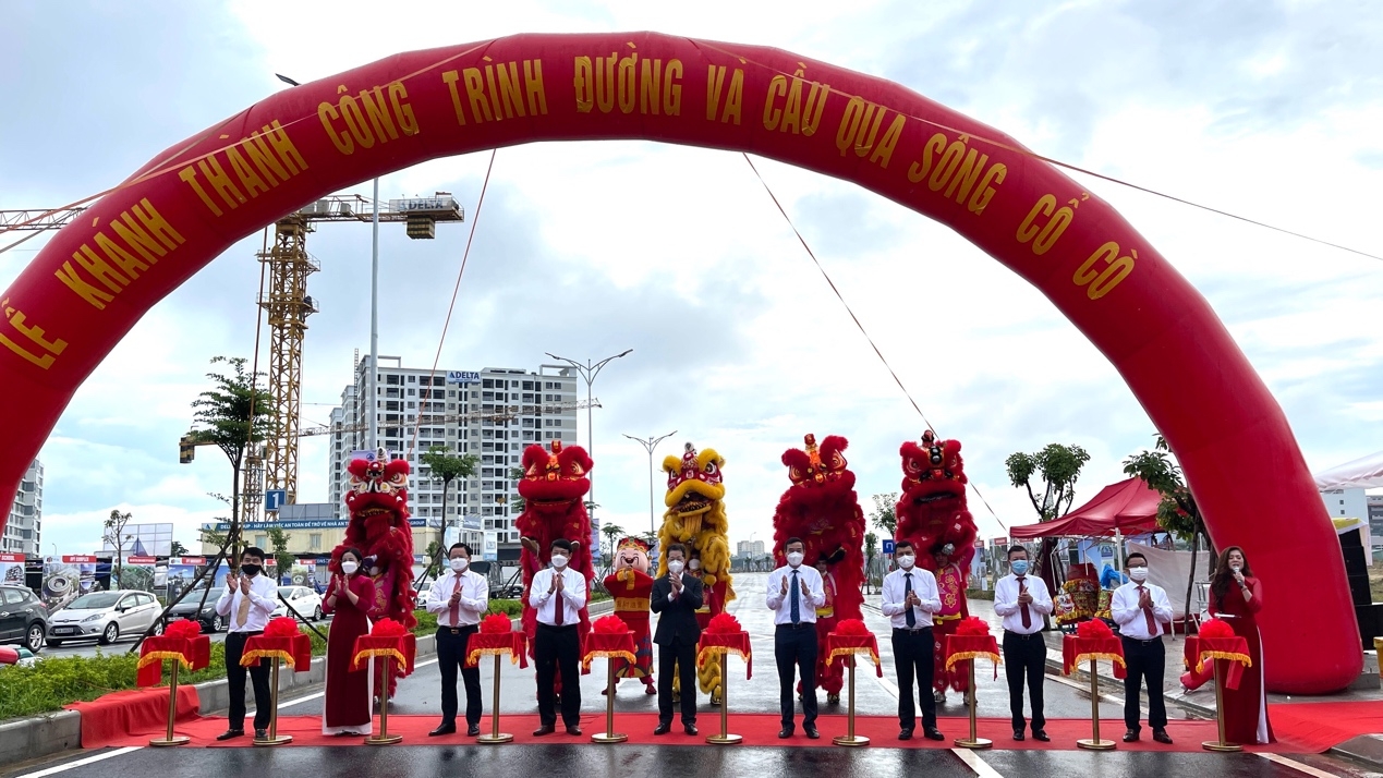 da nang chinh thuc dua vao su dung cong trinh duong va cau qua song co co