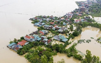 Nghệ An, Hà Tĩnh thiệt hại nặng do mưa lũ, gần 20.000 ngôi nhà ngập trong nước