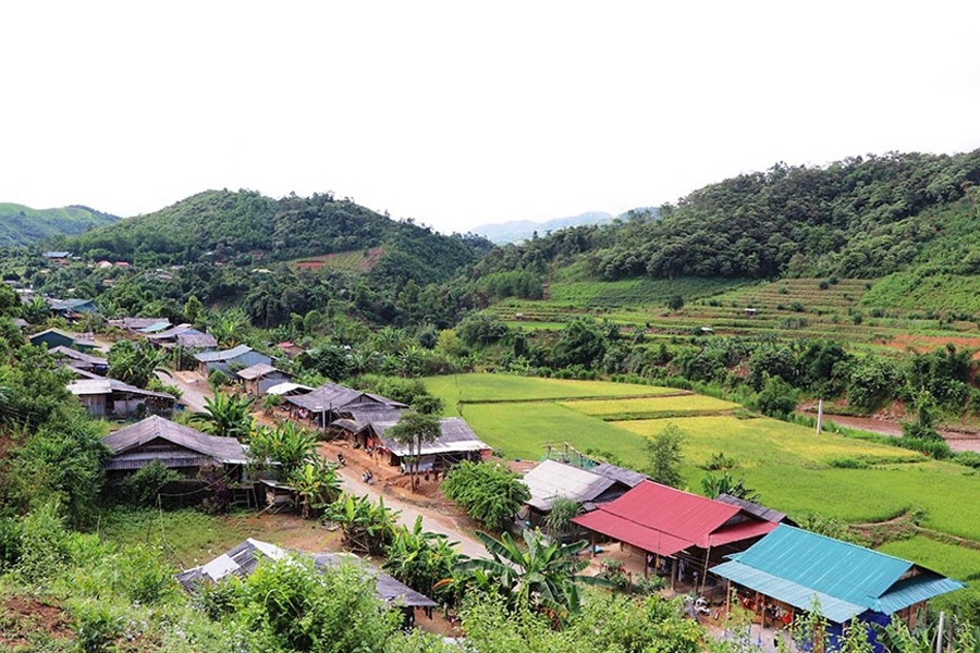 xay dung nong thon moi dien bien diem sang va huong di hieu qua