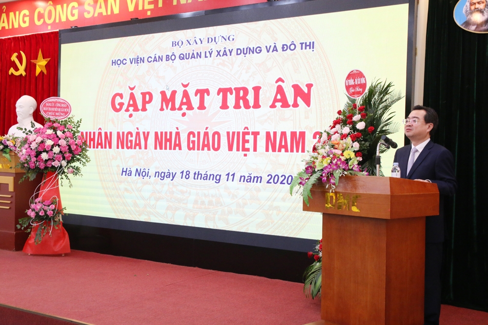 hoc vien amc gap mat tri an cac the he can bo giang vien nhan dip ky niem ngay nha giao viet nam 2011