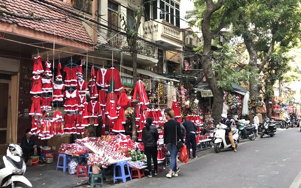 ha noi pho hang ma lung linh sac mau giang sinh