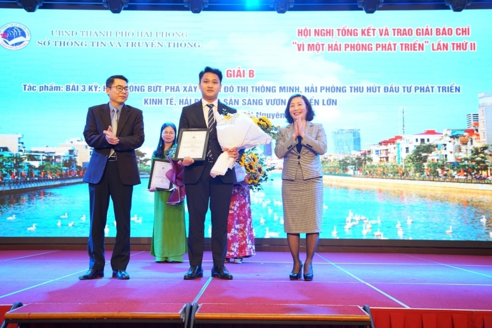 Báo Xây dựng vinh dự đạt 2 giải báo chí thành phố Hải Phòng năm 2020