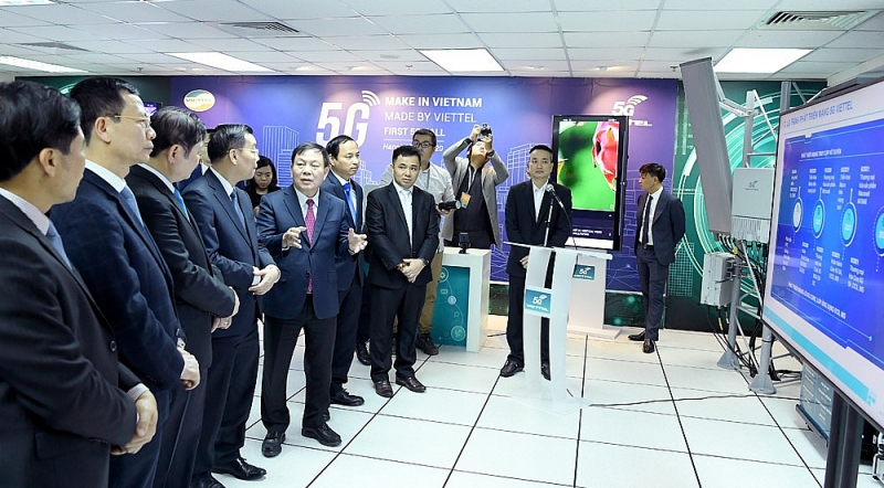 viettel thuc hien cuoc goi 5g dau tien tren thiet bi 5g make in vietnam