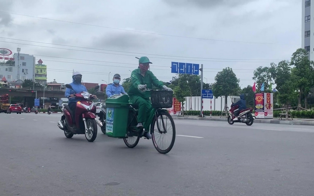 Hải Phòng: Đổ rác đúng giờ, đúng nơi quy định - Hành động nhỏ, ích lợi lớn