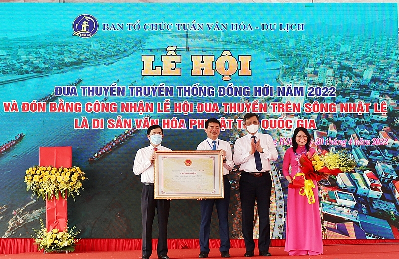 quang binh le hoi dua thuyen tren song nhat le duoc cong nhan di san phi vat the quoc gia