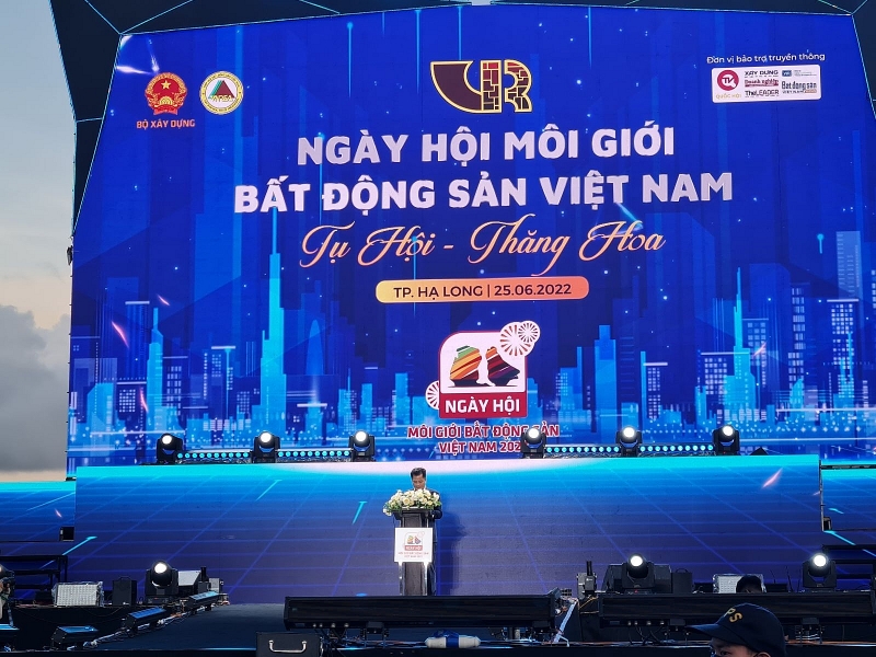 vars vinh danh san giao dich to chuc va ca nhan tai ngay hoi moi gioi bat dong san viet nam 2022