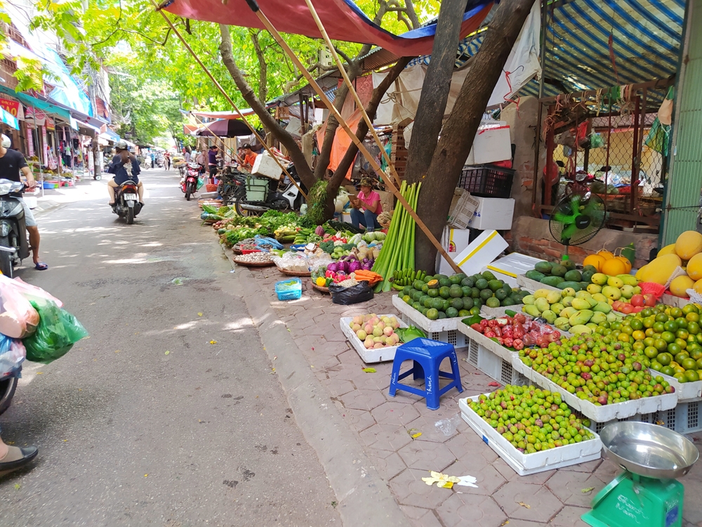 Chợ cóc tự phát vẫn tái diễn