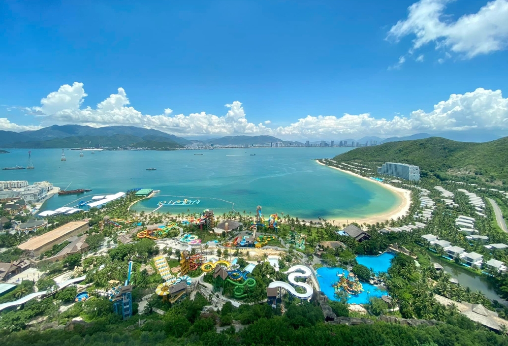 nha trang thu hut du khach tang nhanh trong mua du lich