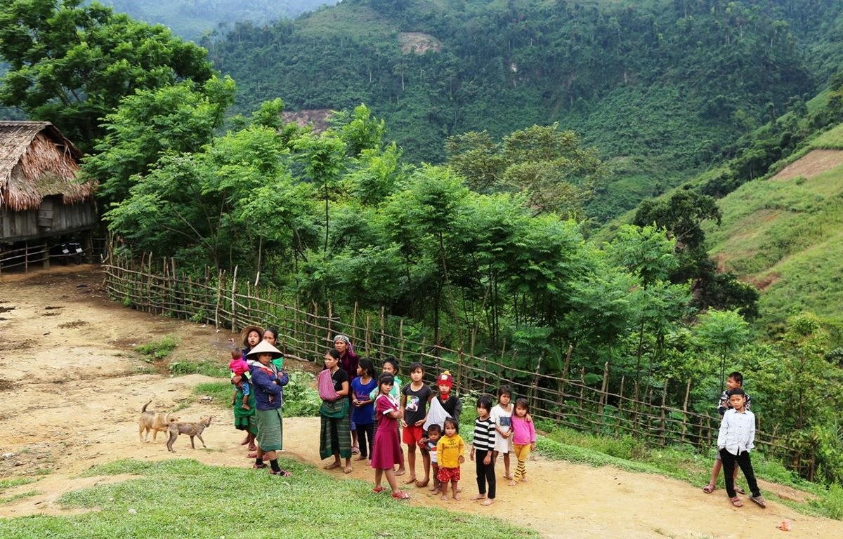 Đầu tư cơ sở hạ tầng thiết yếu vùng đồng bào dân tộc thiểu số