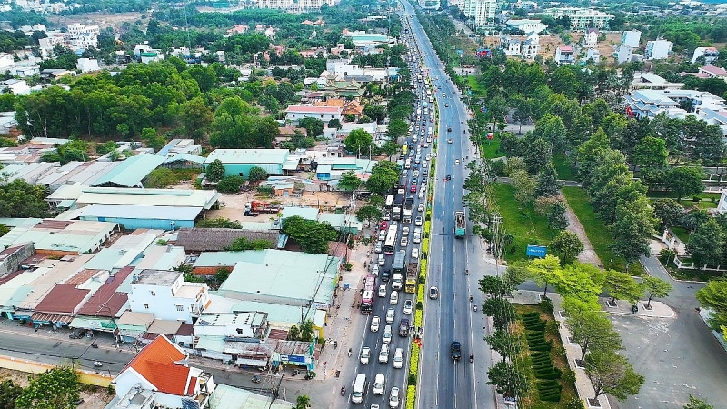 ket xe tren quoc lo 51 tac dong tieu cuc den phat trien kinh te tinh ba ria vung tau va toan vung kinh te trong diem