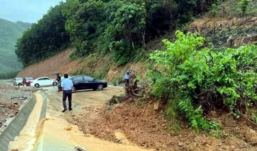 Hà Tĩnh: Đảm bảo an toàn các tuyến đê, công trình đang thi công trước diễn biến của bão Noru