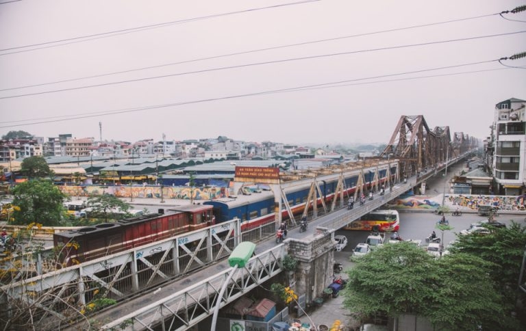 Cầu Long Biên