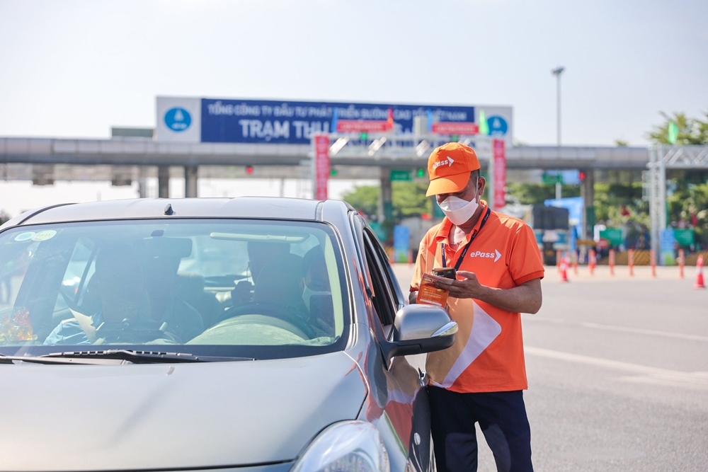 vdtc cung cap dich vu thu phi dien tu khong dung tren tuyen cao toc tien yen mong cai