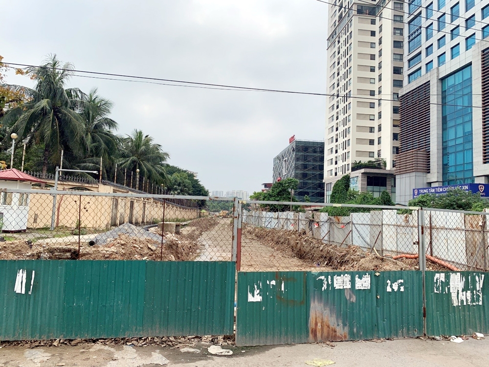 gan het thoi gian hoan thanh du an duong huynh thuc khang van ngon ngang