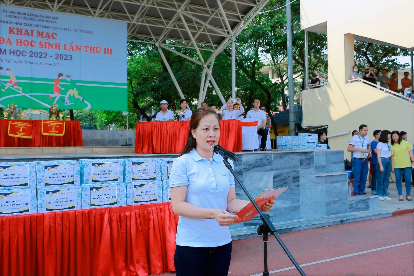 ha noi dau an giai bong da hoc sinh truong tieu hoc dich vong a lan thu iii