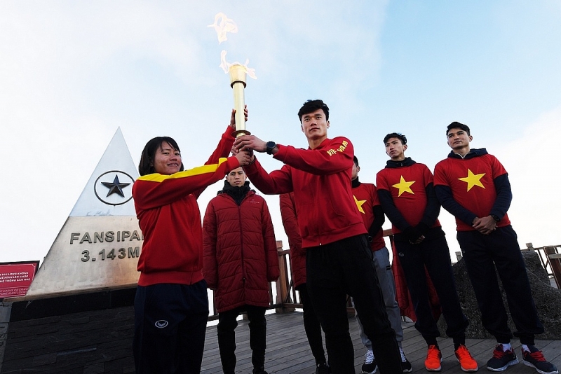 sun group tang ky nghi duong cao cap cho doi tuyen sea games bong da nam va nu viet nam