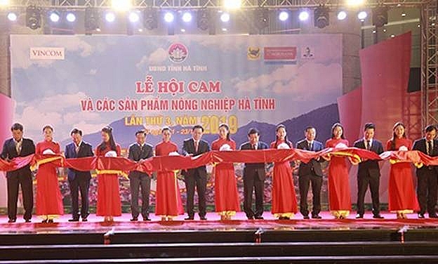 pho thu tuong chinh phu vuong dinh hue tham du le hoi cam va san pham nong nghiep ha tinh lan thu 3 nam 2019