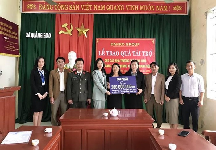 Quỹ học bổng Danko tài trợ 300 triệu đồng cho các trường học ở Thanh Hóa