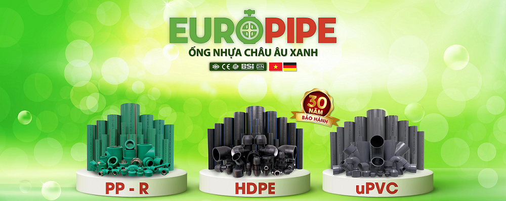 tam nhin phia sau chiec ong nhua co dai o europipe