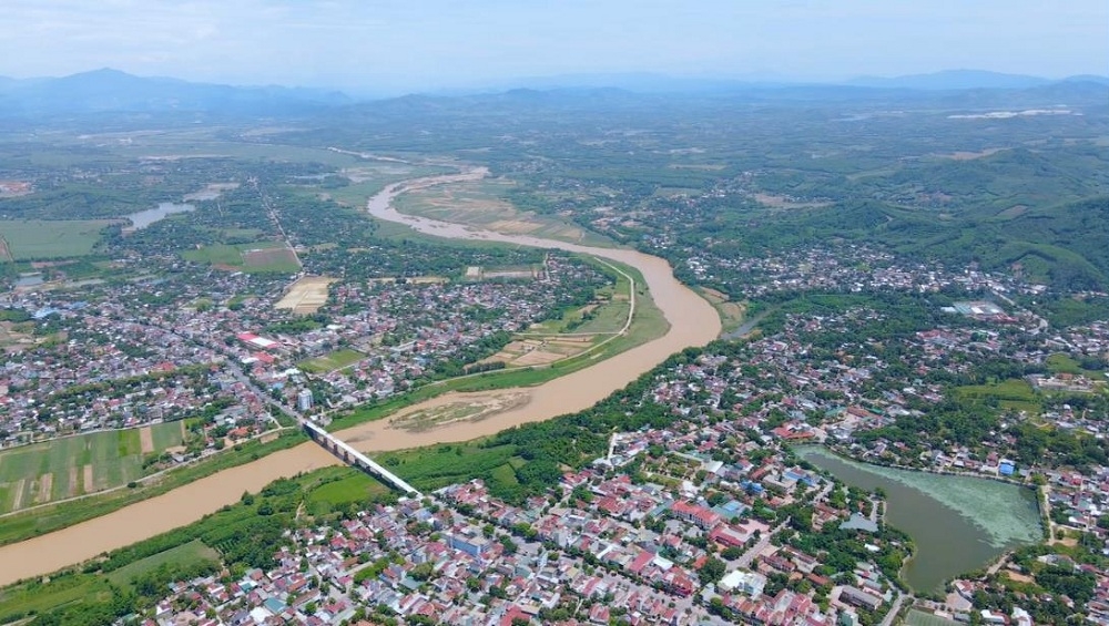 bat dong san thai hoa nghe an tang truong nong nho loi the ha tang va thi truong