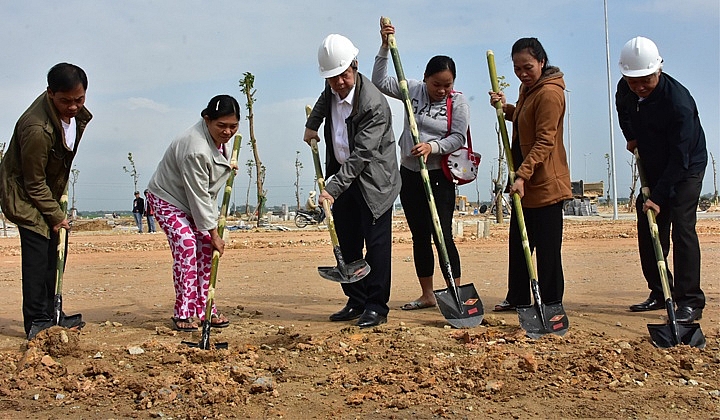 thua thien hue khoi cong xay dung nha o cho 25 ho ngheo kinh thanh hue