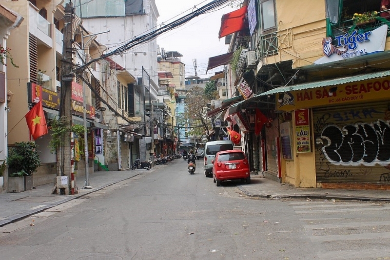 ha noi pho phuong vang lang trong ngay dau tien di lam sau ky nghi tet