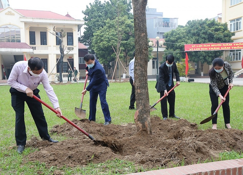 vinh phuc phat dong tet trong cay doi doi nho on bac ho xuan tan suu 2021