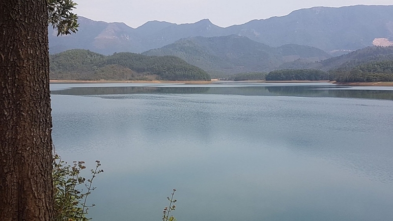 ho yen trung quang ninh du lich ho tren nui