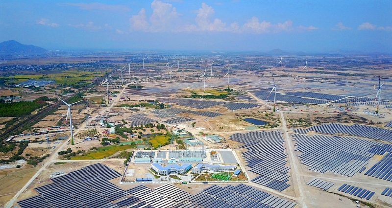 trung nam group dau tu nha may dien mat troi 450mw tai ninh thuan