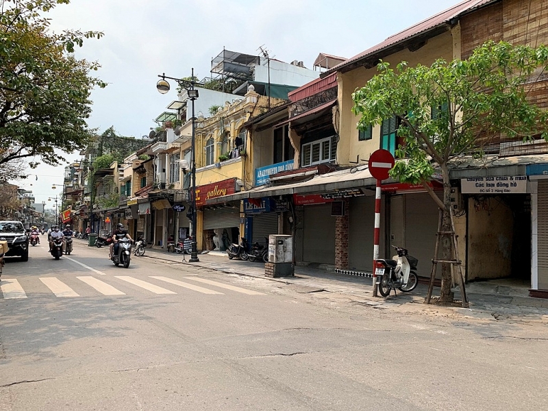 pho phuong ha noi vang ve sau lenh dong cua quan xa nha hang