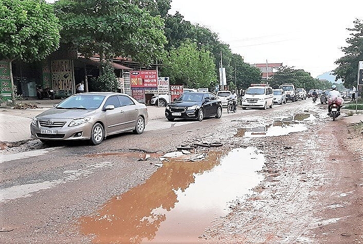 bac giang hon 860 ty dong cai tao nang cap tuyen duong ve thu phu vai thieu