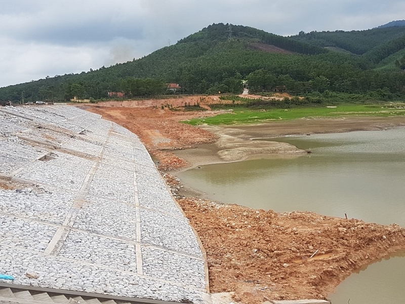 quang ninh nang cap nhieu ho chua nuoc bang von doi ung oda