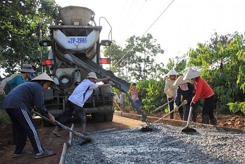 chuong trinh muc tieu quoc gia xay dung nong thon moi can dau tu cho cac xa co kha nang ve dich