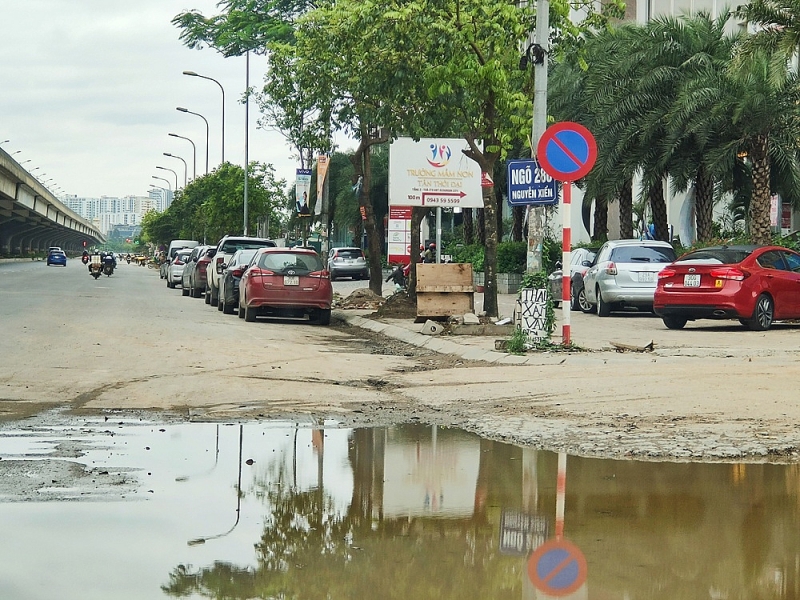 ha noi nhieu vi pham trat tu do thi tren duong nguyen xien