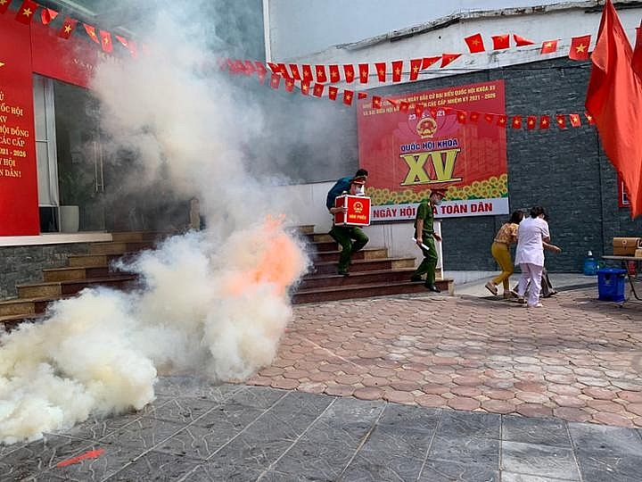 ha noi phuong lieu giai dien tap cac phuong an dam bao an toan ngay bau cu