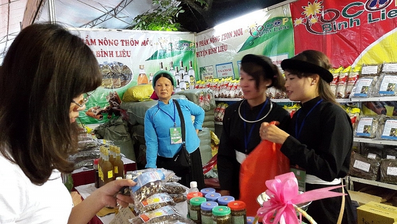 binh lieu quang ninh xay dung duong sa lam don bay kinh te