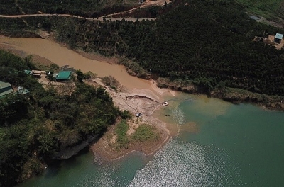 Lâm Đồng: Phạt 500 triệu đồng hai đối tượng chiếm đất hồ thủy điện