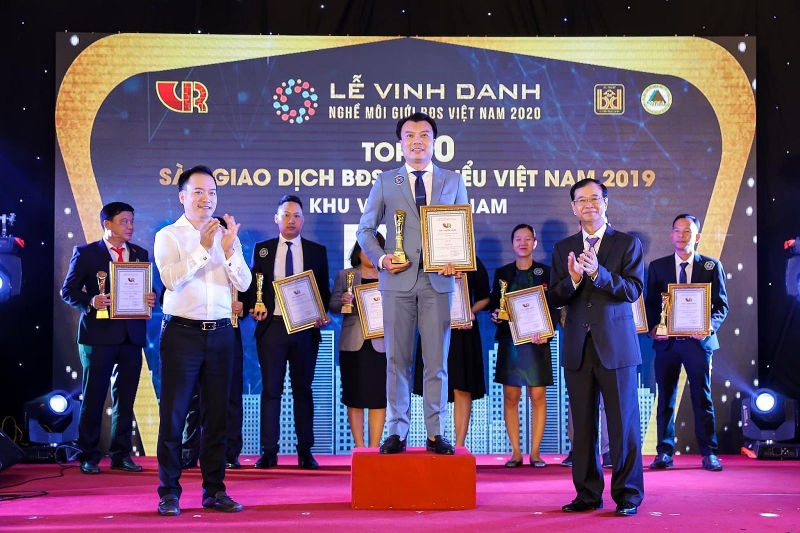 alpha real duoc vinh danh top 10 san giao dich bat dong san tieu bieu 2019