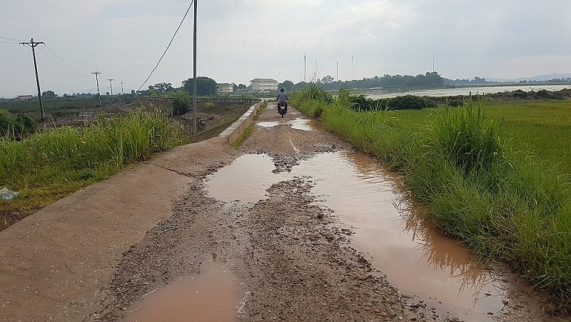 tien yen quang ninh dap de lam hong duong lang da lau nhung chua co tien sua chua