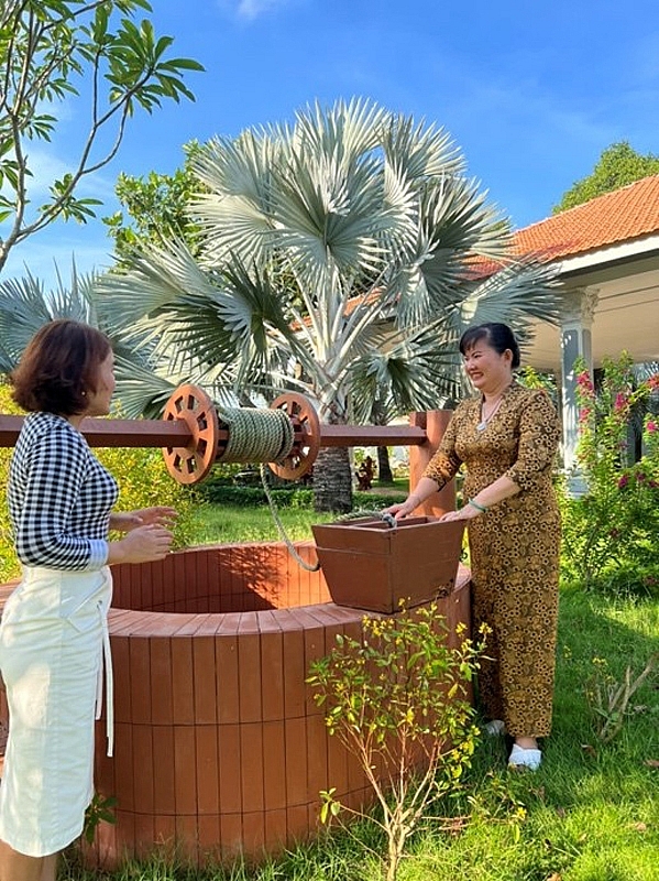 bong hong vang nguyen nam phuong thanh cong den tu no luc