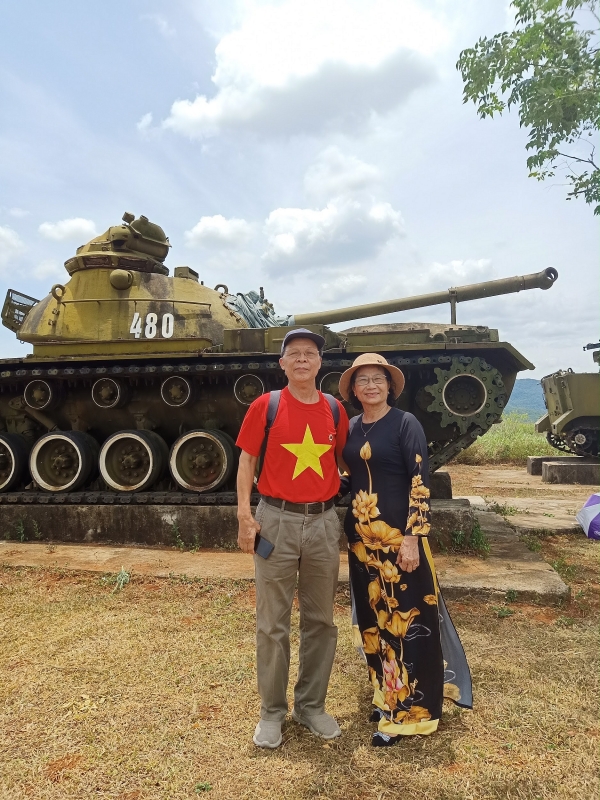 kham phuc tien si thuong binh chieu sang mang den led toi tau ca viet nam