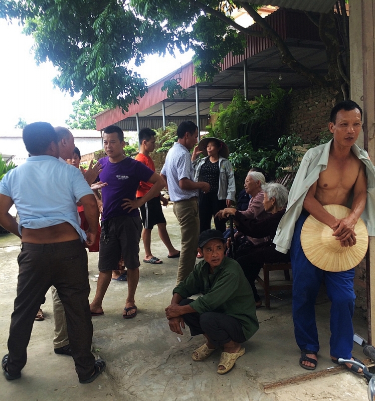 noi kho cua nguoi dan song gan bai rac nam son