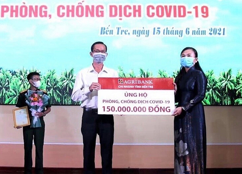 cac chi nhanh agribank khu vuc tay nam bo ung ho 2 ty dong cho quy phong chong covid 19