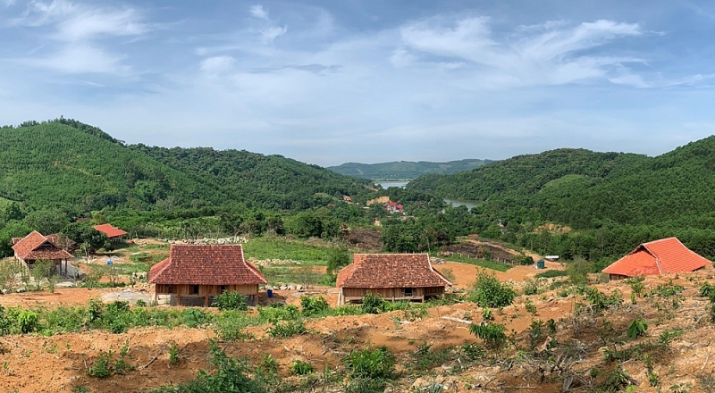 thach thanh thanh hoa chua hoan thien phap ly cong ty tnhh xuan loc tho da khoet rung xay dung khu du lich nghi duong sinh thai