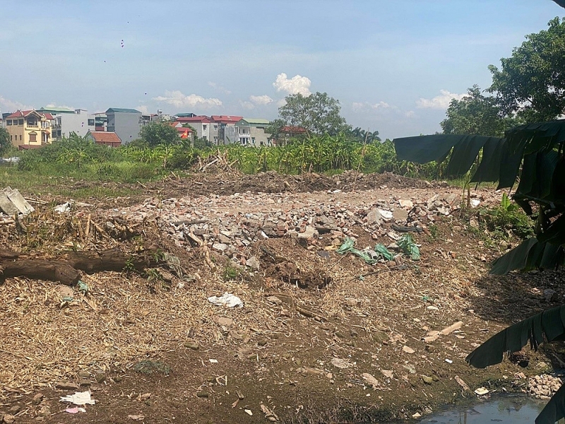 hoang mai ha noi nhuc nhoi van nan do rac thai xay dung tren dia ban phuong yen so