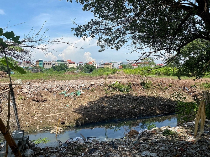 hoang mai ha noi nhuc nhoi van nan do rac thai xay dung tren dia ban phuong yen so