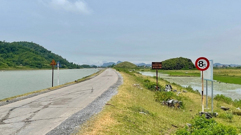 ninh binh duong de ho yen thang bi nut gay xuong cap